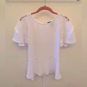 Simply Vera Vera Wang Crocheted Cold Shoulder Blouse